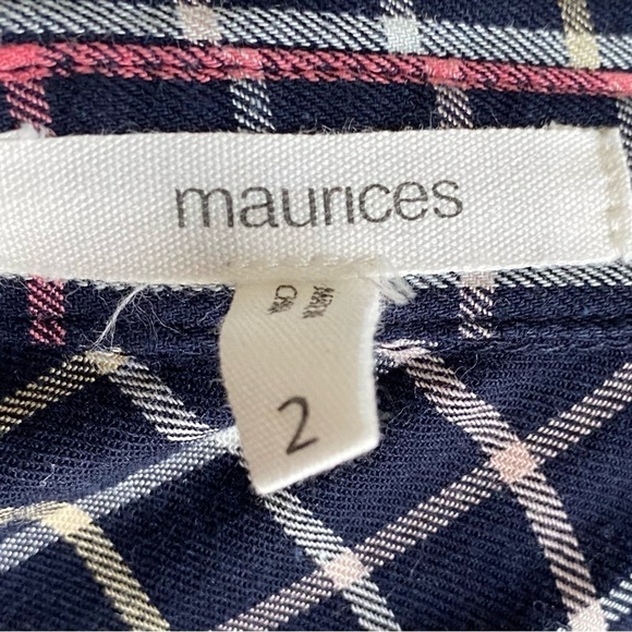 MAURICES-BUTTON FRONT TOP-SIZE 2X - Picture 9 of 9